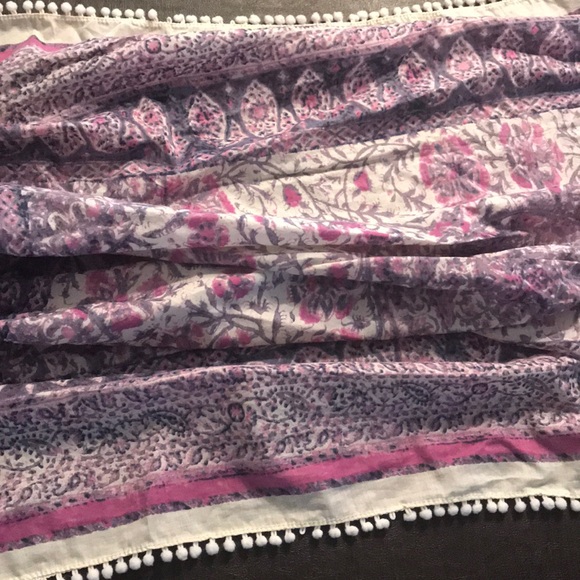 Assorted AE scarves - Picture 2 of 5